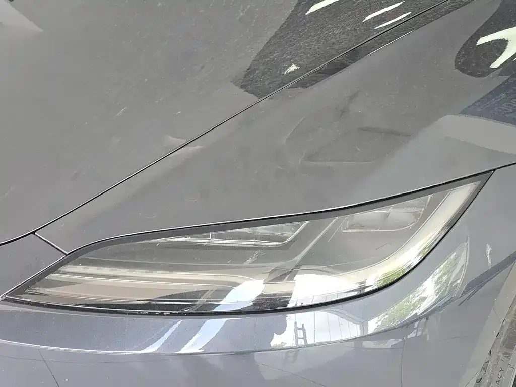 Tesla Model 3 — фото 8