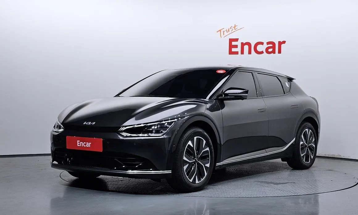 Kia EV6 — фото 1