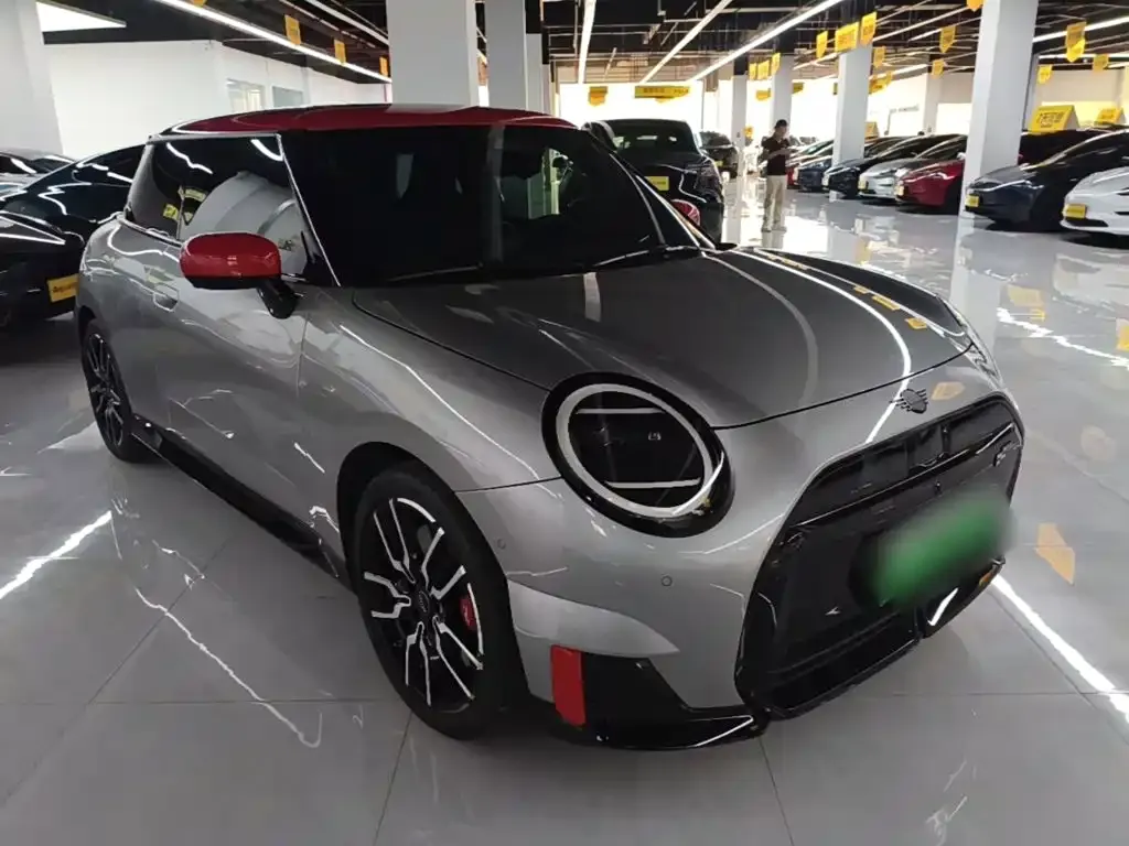 MINI JCW Electric — фото 8