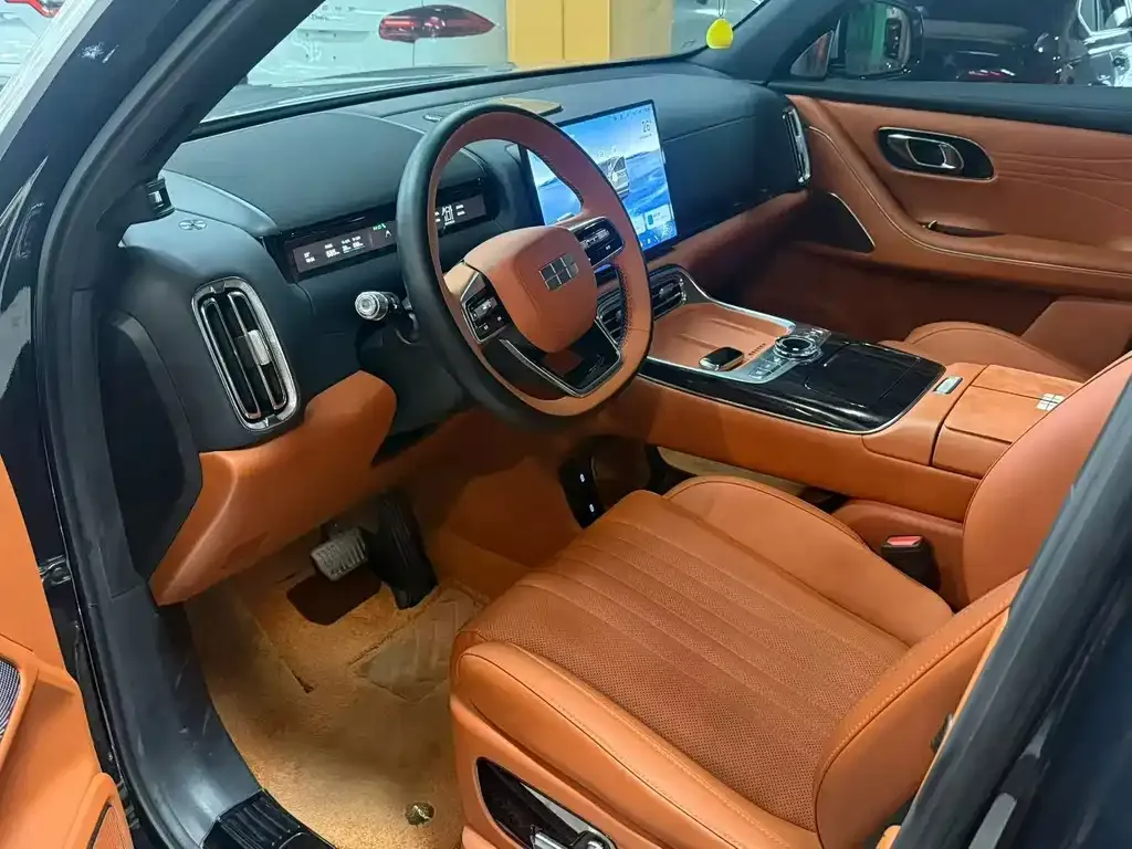 Geely Galaxy M9 — фото 2