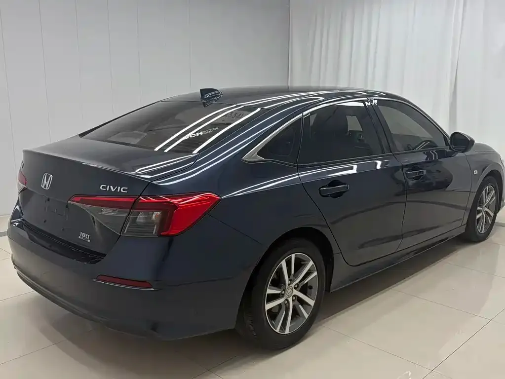 Honda Civic — фото 5