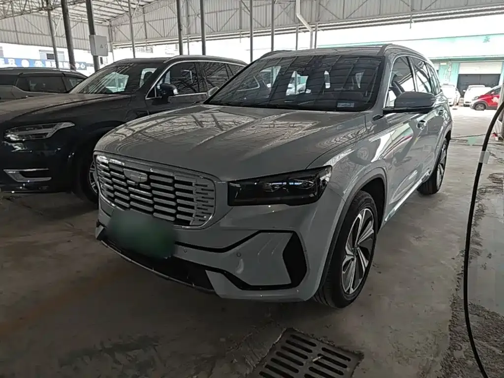 Geely Xingyue L — фото 1