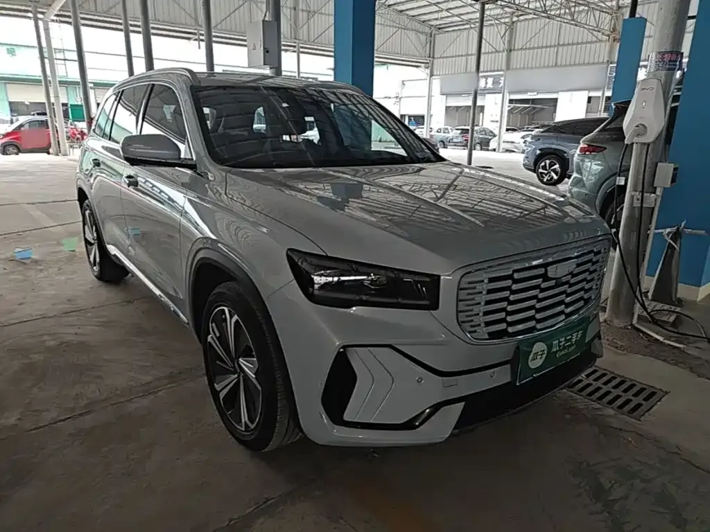 Geely Xingyue L — фото 4