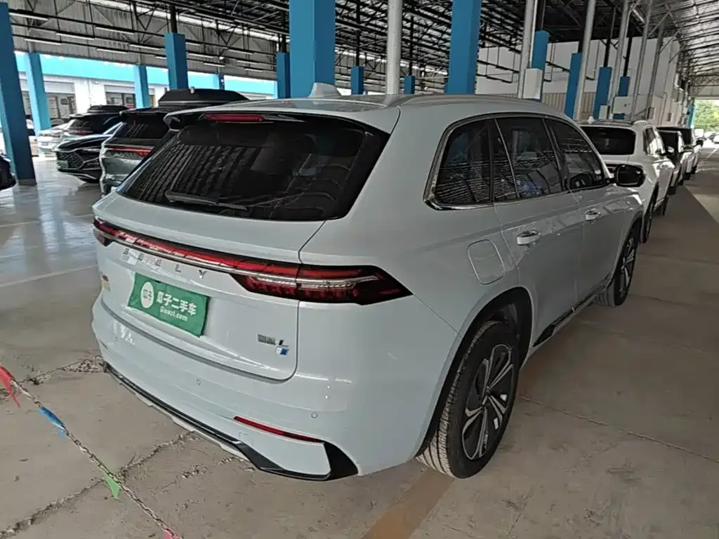 Geely Xingyue L — фото 3