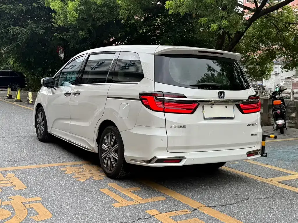 Honda Odyssey 2024 из CN, фото 10
