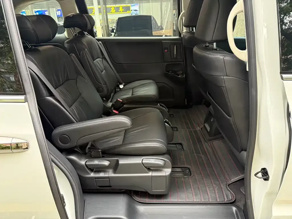 Honda Odyssey 2024 из CN, фото 2