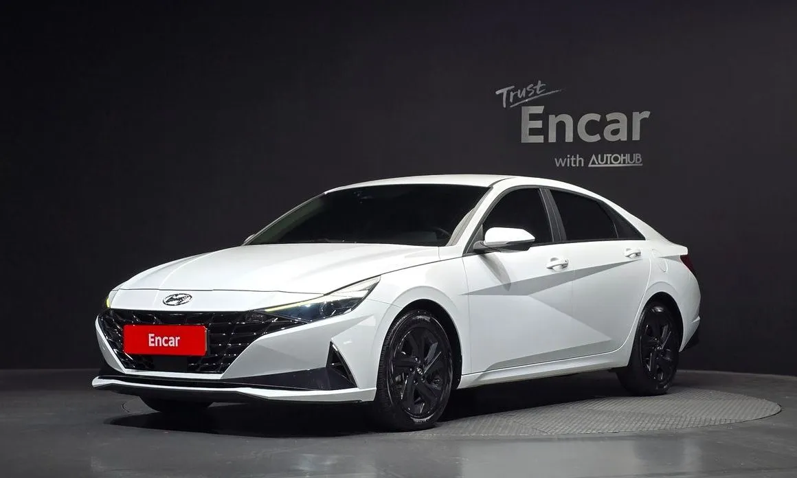 Hyundai AVANTE — фото 1