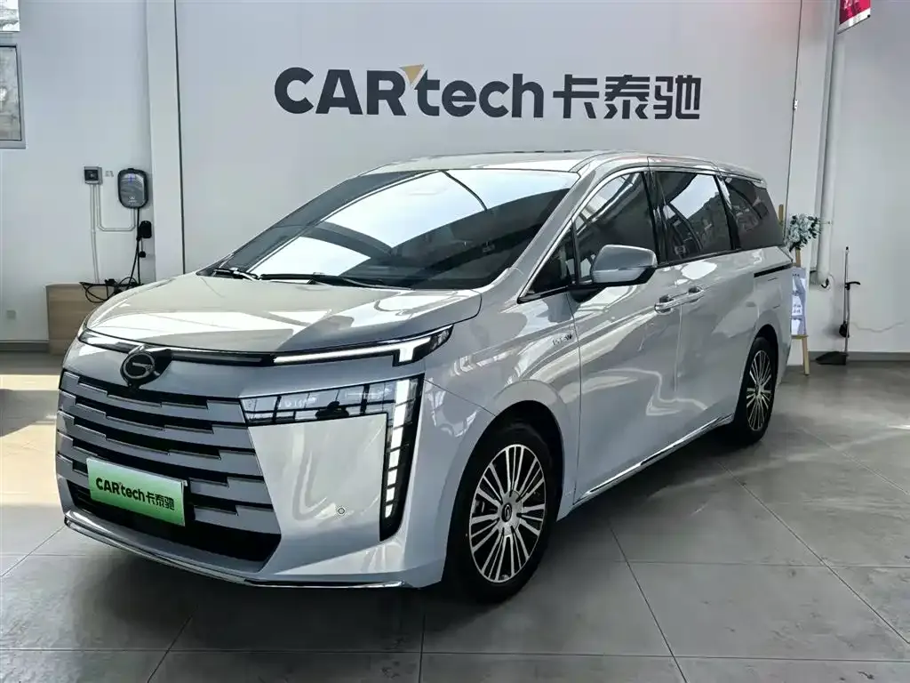 GAC Motor 传祺E8 PHEV — фото 1