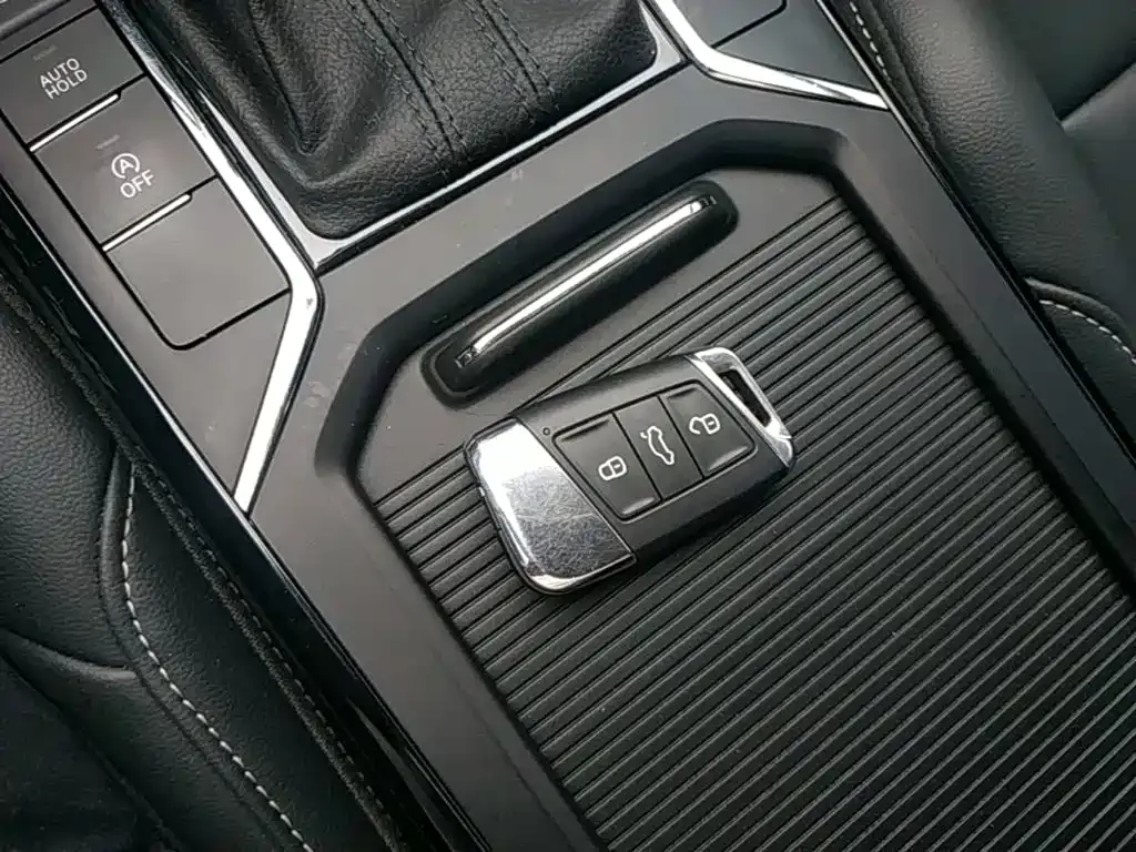 Volkswagen Passat — фото 10