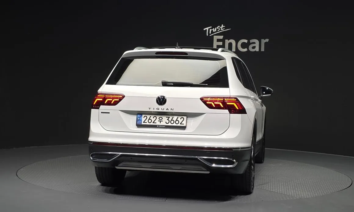 Volkswagen Tiguan — фото 2