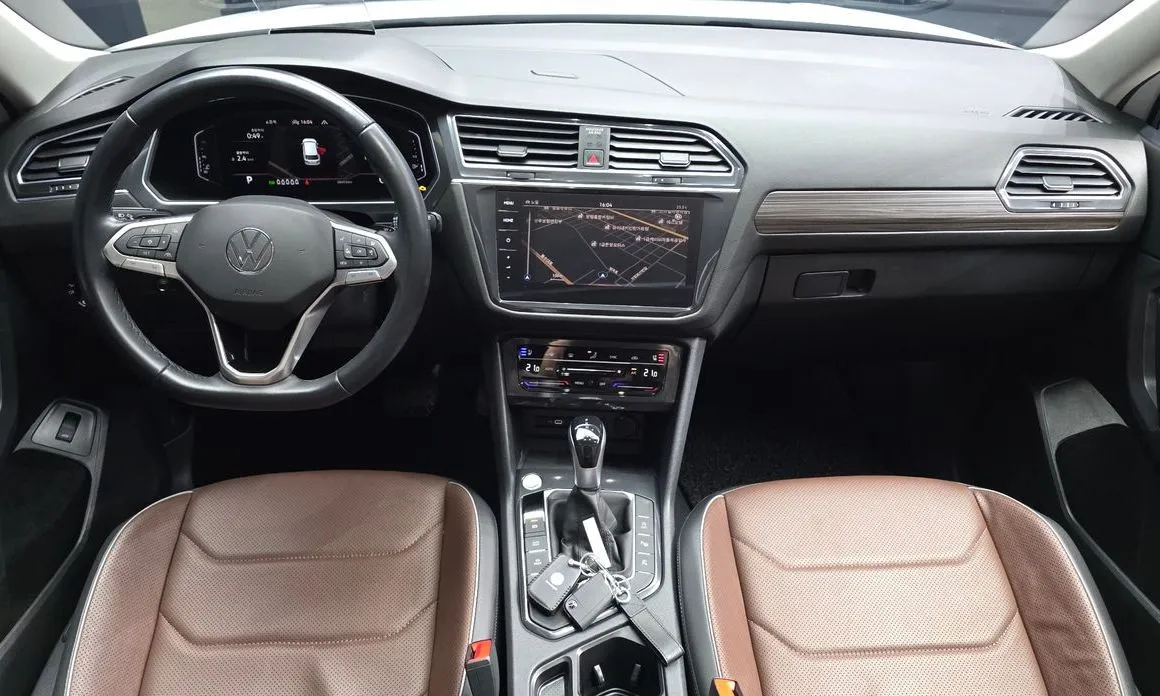 Volkswagen Tiguan — фото 5