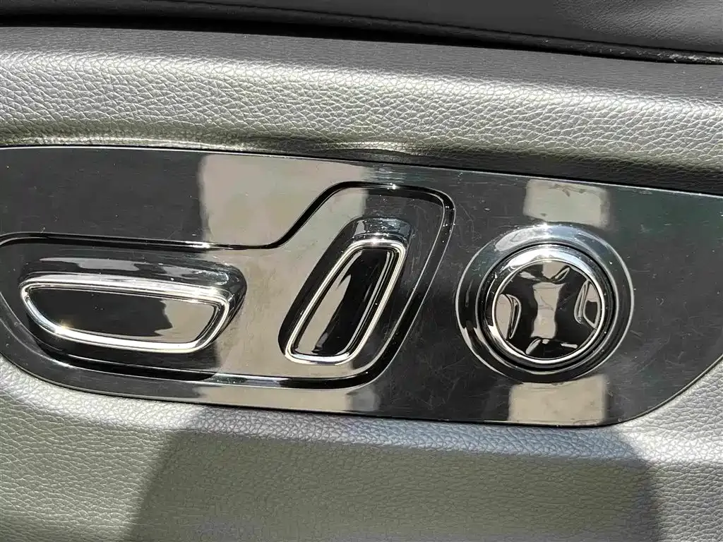 GAC Motor Trumpchi M8 — фото 3