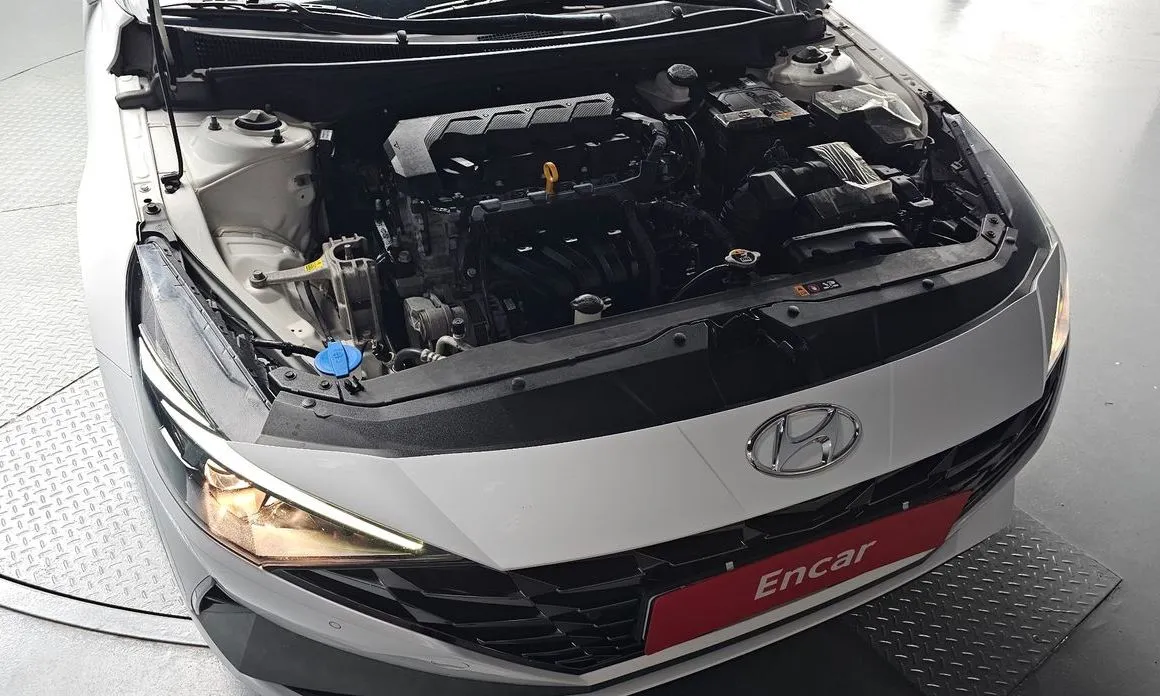 Hyundai AVANTE — фото 4