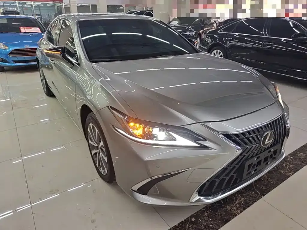 Lexus ES — фото 3