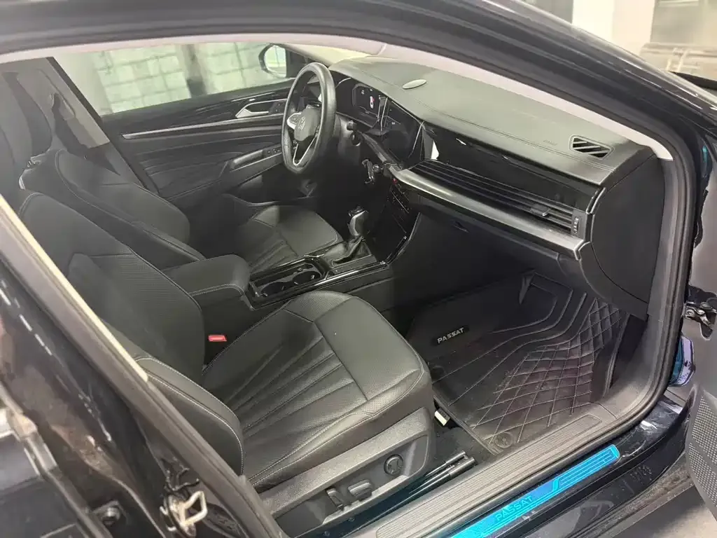Volkswagen Passat — фото 5