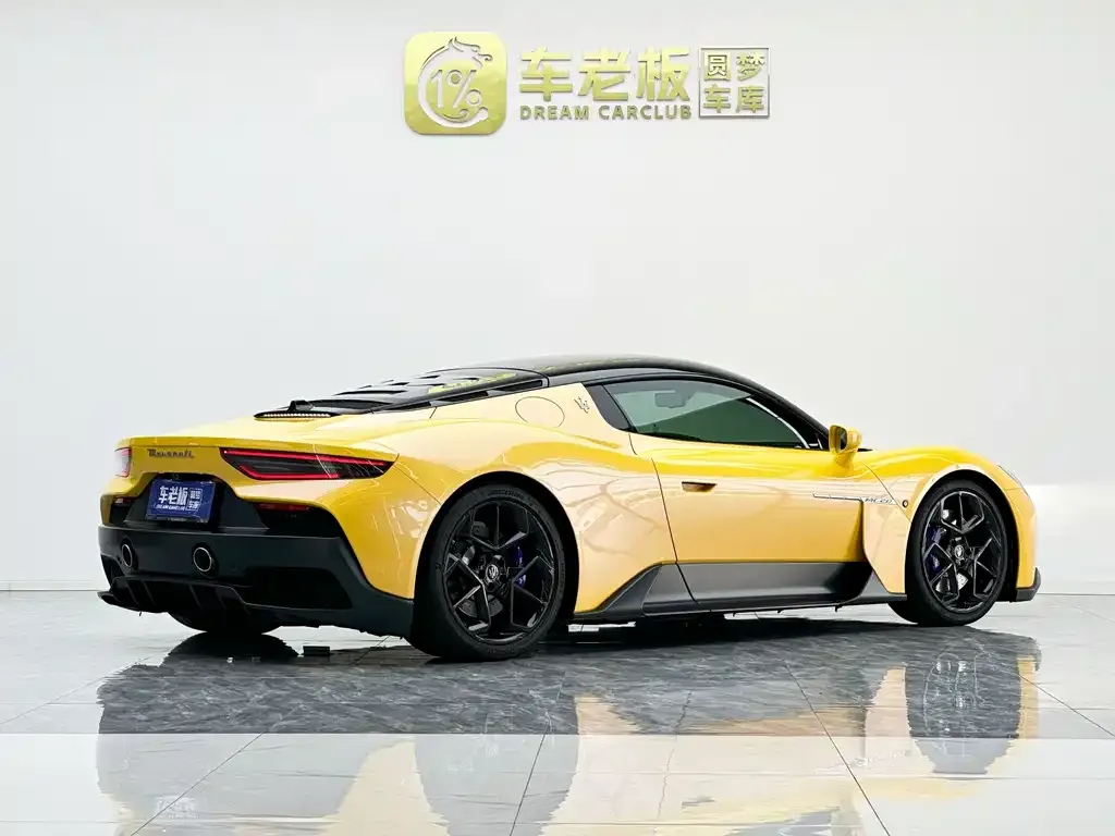 Maserati MC20 — фото 8