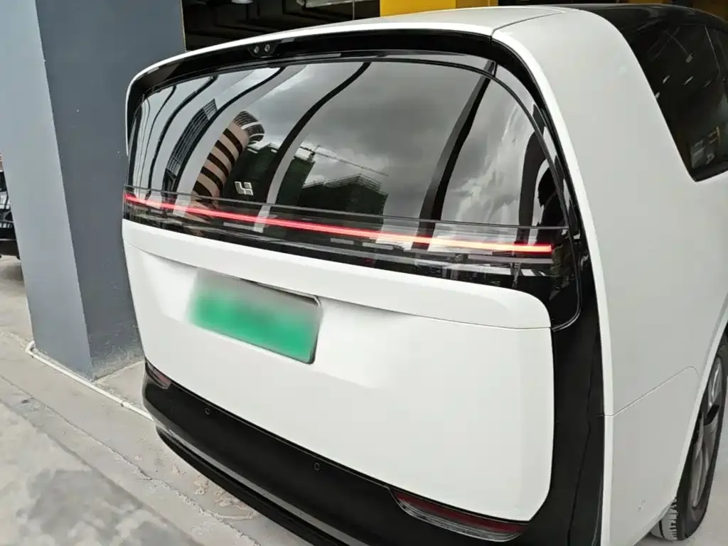 Li Auto MEGA 2024 из CN, фото 6
