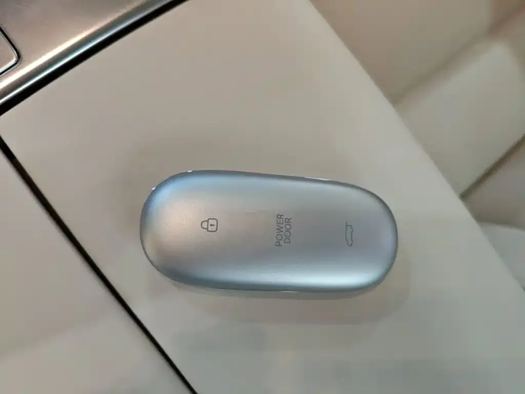 Li Auto MEGA 2024 из CN, фото 3