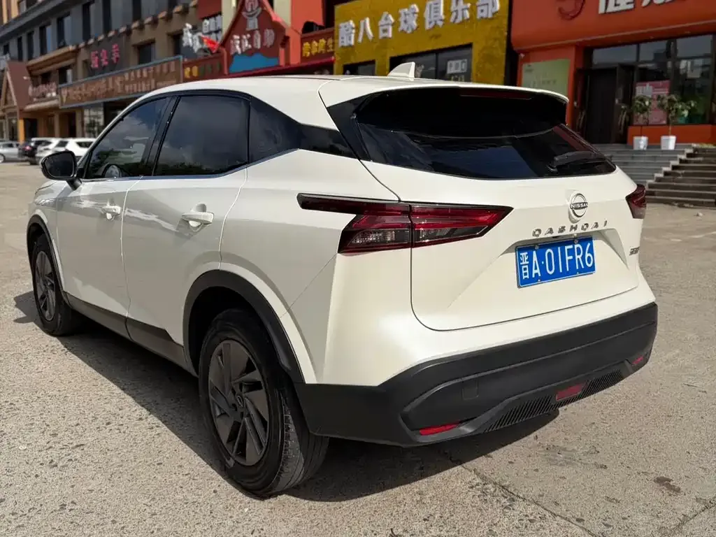 Nissan Qashqai — фото 4