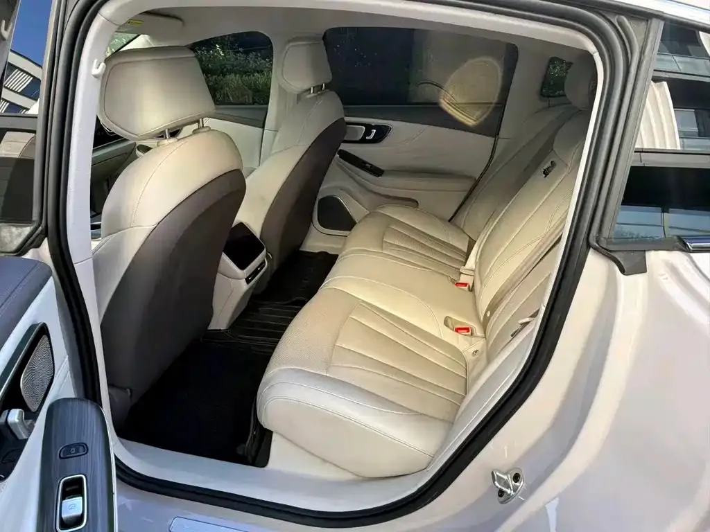 Roewe Feifan F7 — фото 2