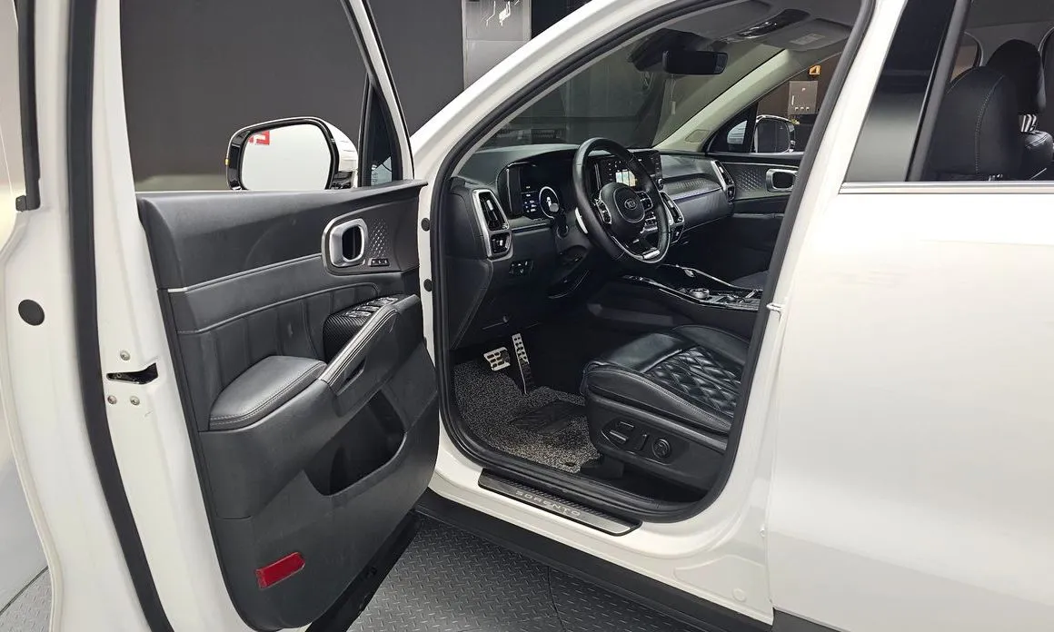 Kia Sorento — фото 9