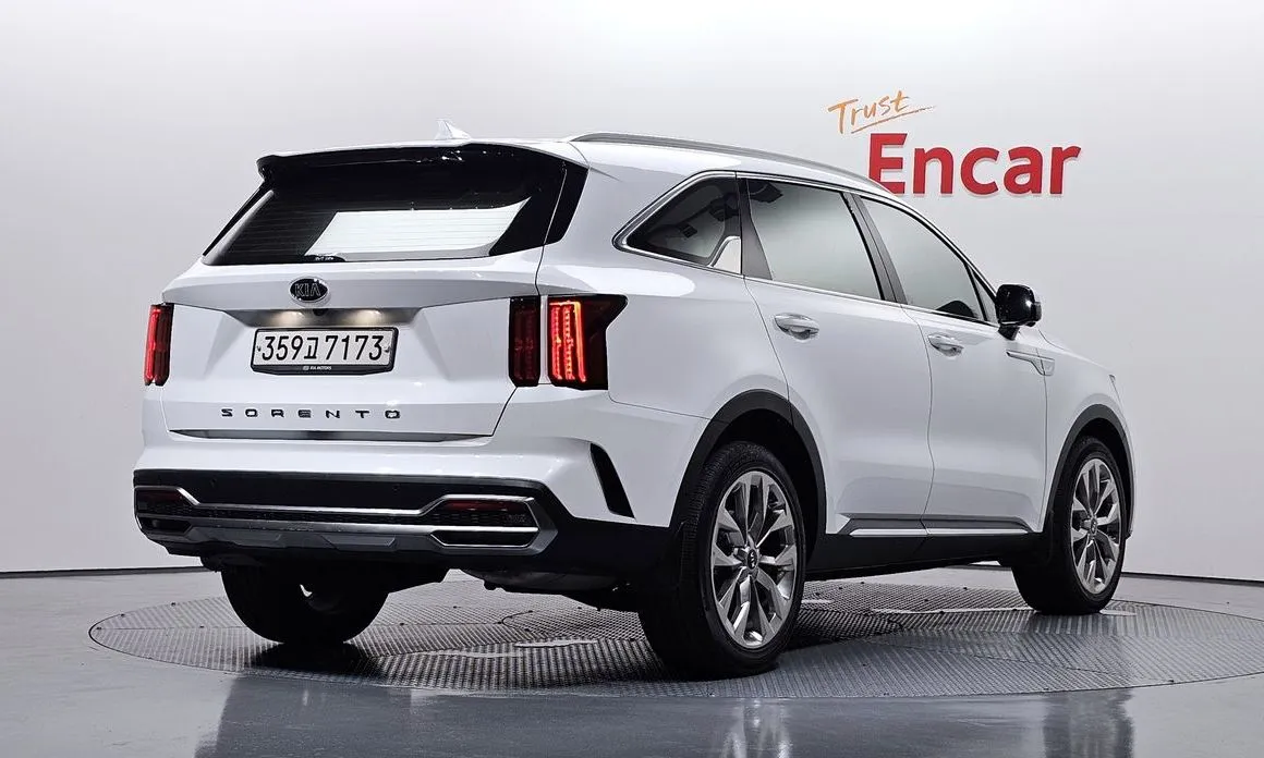 Kia Sorento — фото 5