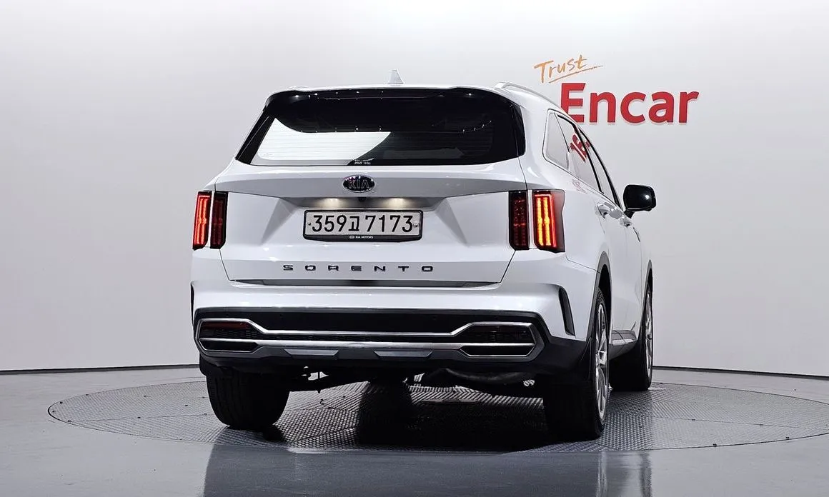 Kia Sorento — фото 4