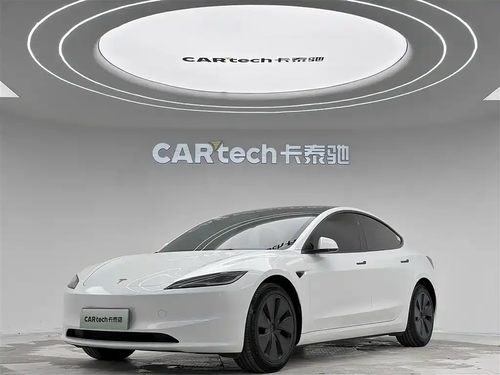 Tesla Model 3 — фото 4
