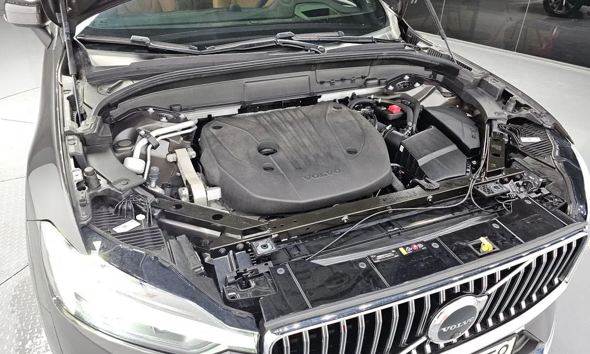 Volvo XC60 2024 из KR, фото 10