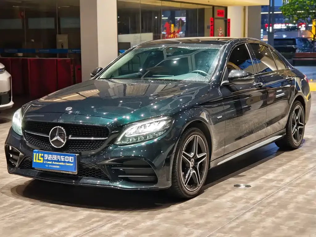 Mercedes-Benz C-Class — фото 1