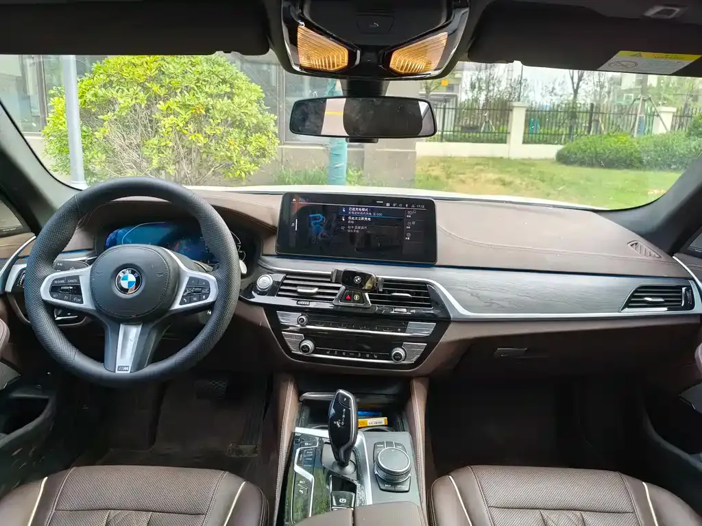 BMW 5 Series New Energy — фото 3