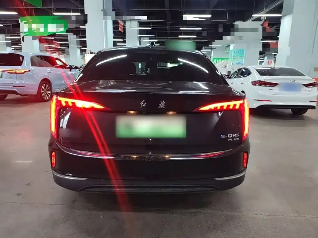 Hongqi E-QM5 — фото 3
