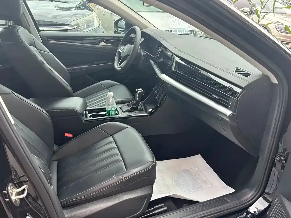 Volkswagen Passat — фото 5