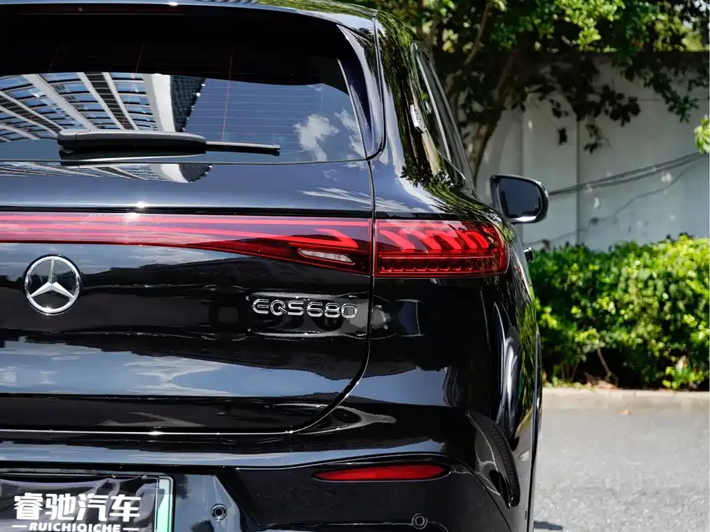 Mercedes-Benz EQS SUV — фото 2
