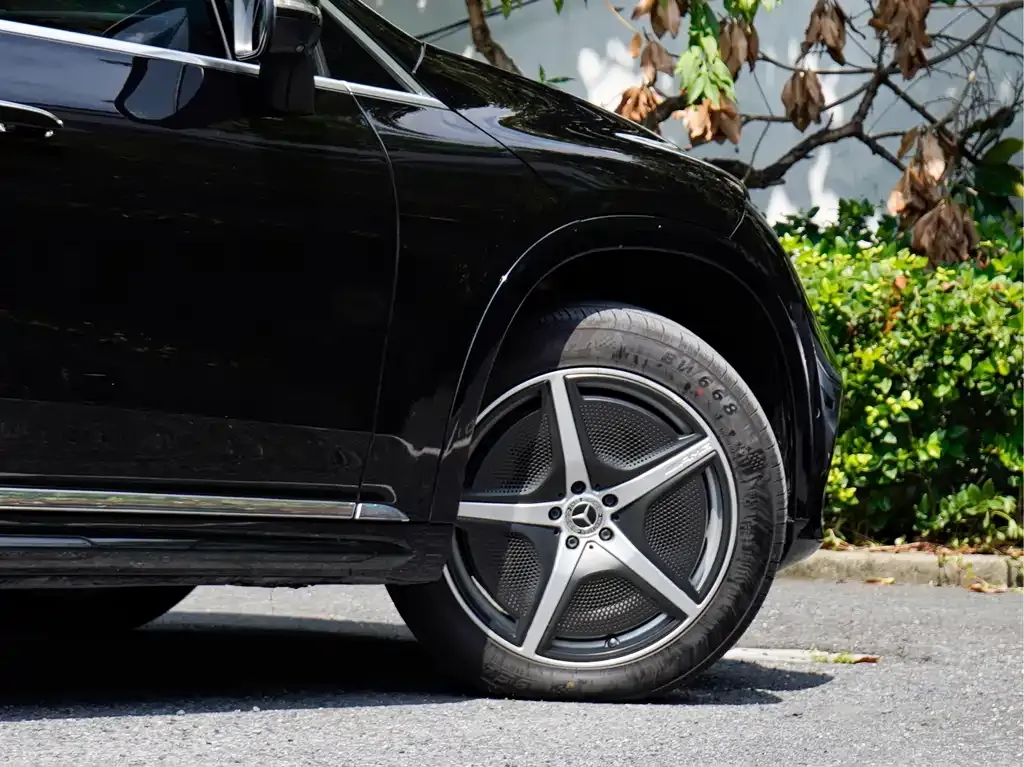 Mercedes-Benz EQS SUV — фото 8