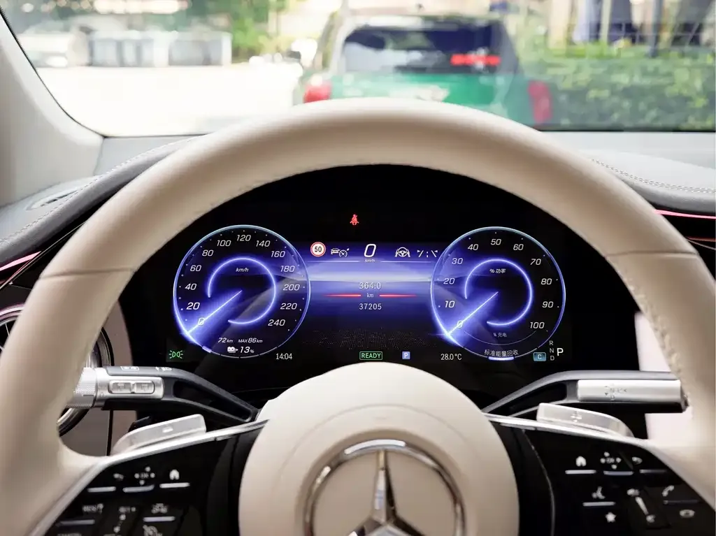 Mercedes-Benz EQS SUV — фото 3