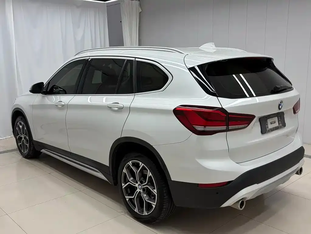 BMW X1 — фото 6