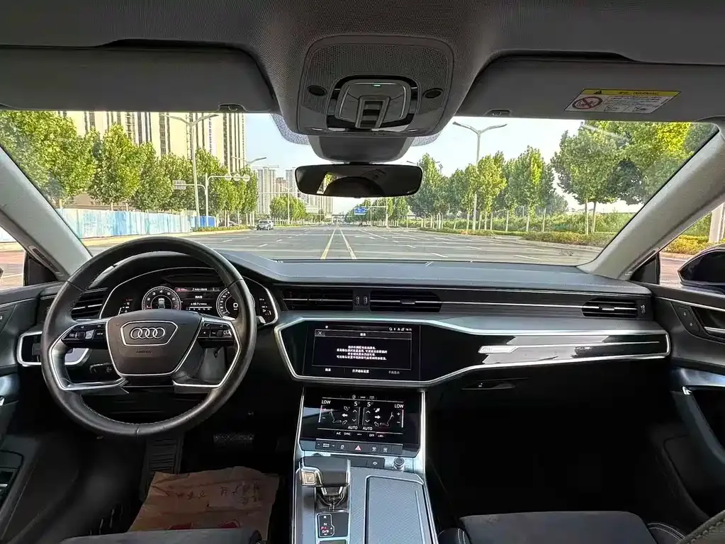 Audi A7L — фото 6