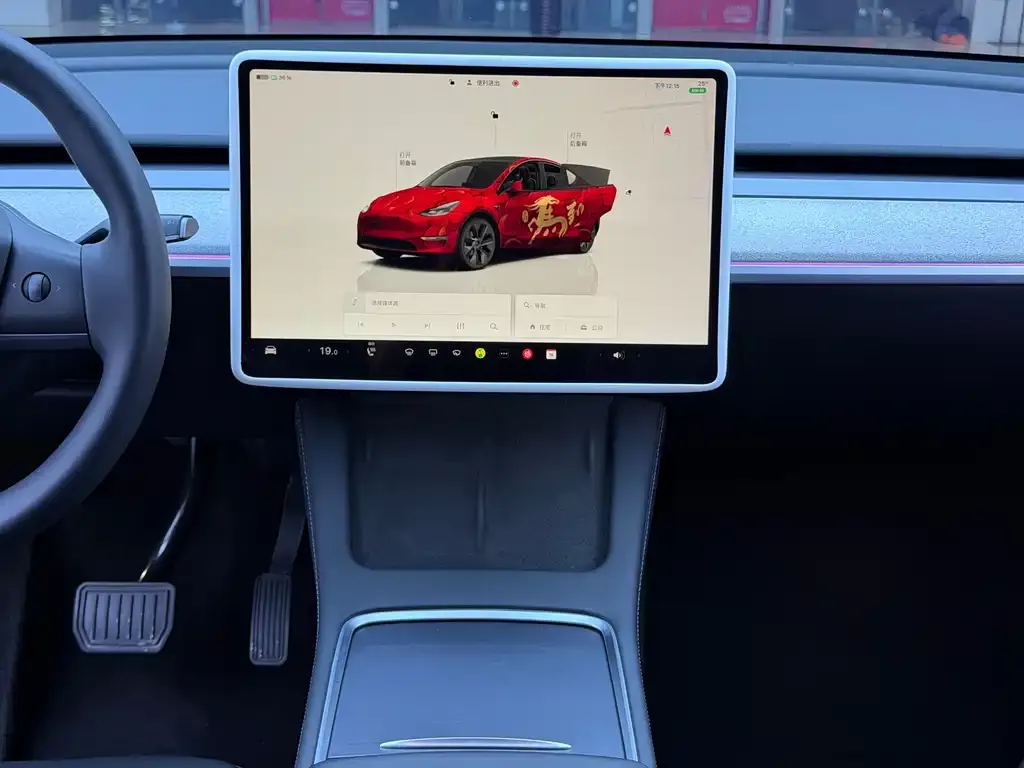 Tesla Model Y — фото 6