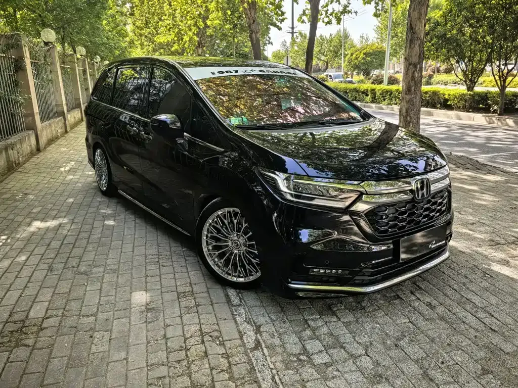 Honda Odyssey — фото 10