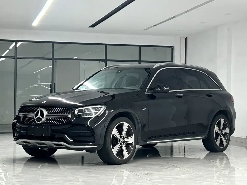 Mercedes-Benz GLC — фото 1