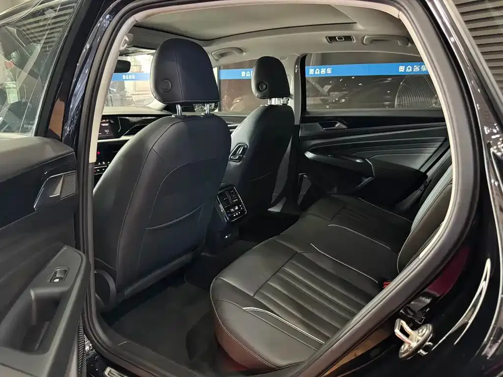 Volkswagen Passat — фото 4