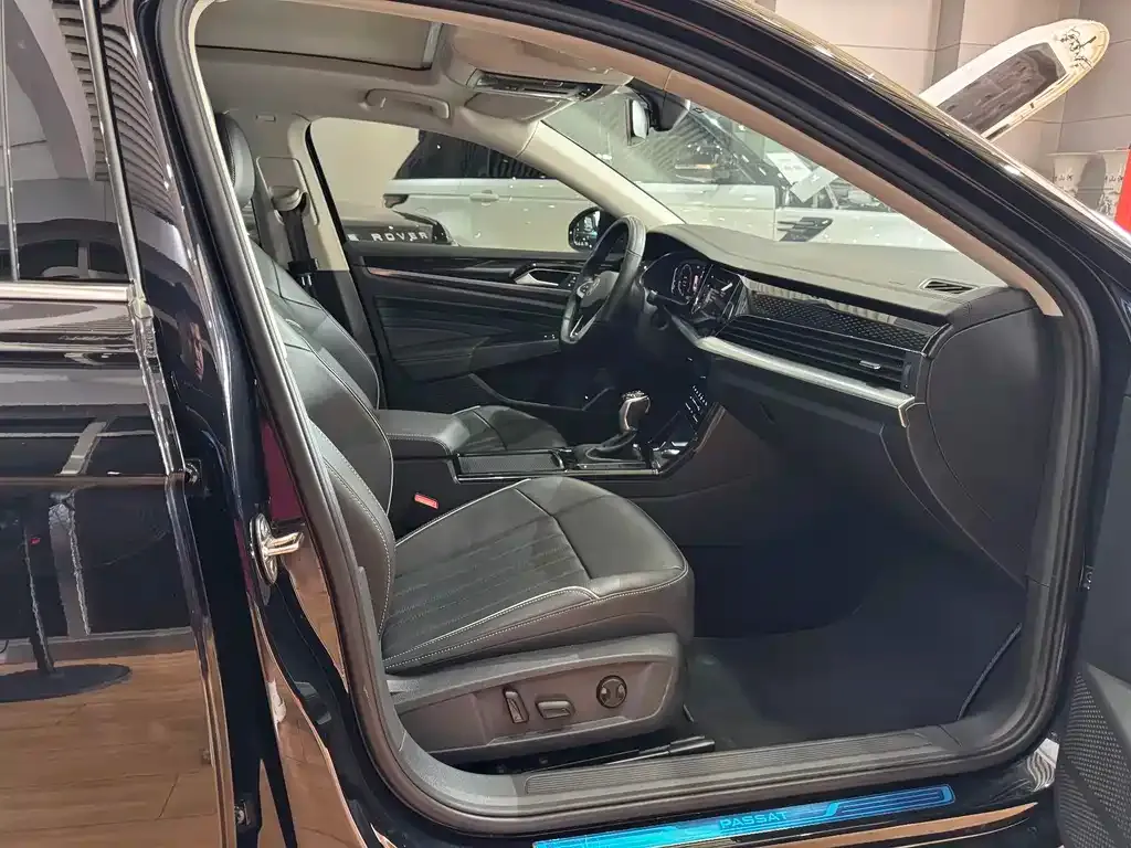 Volkswagen Passat — фото 7