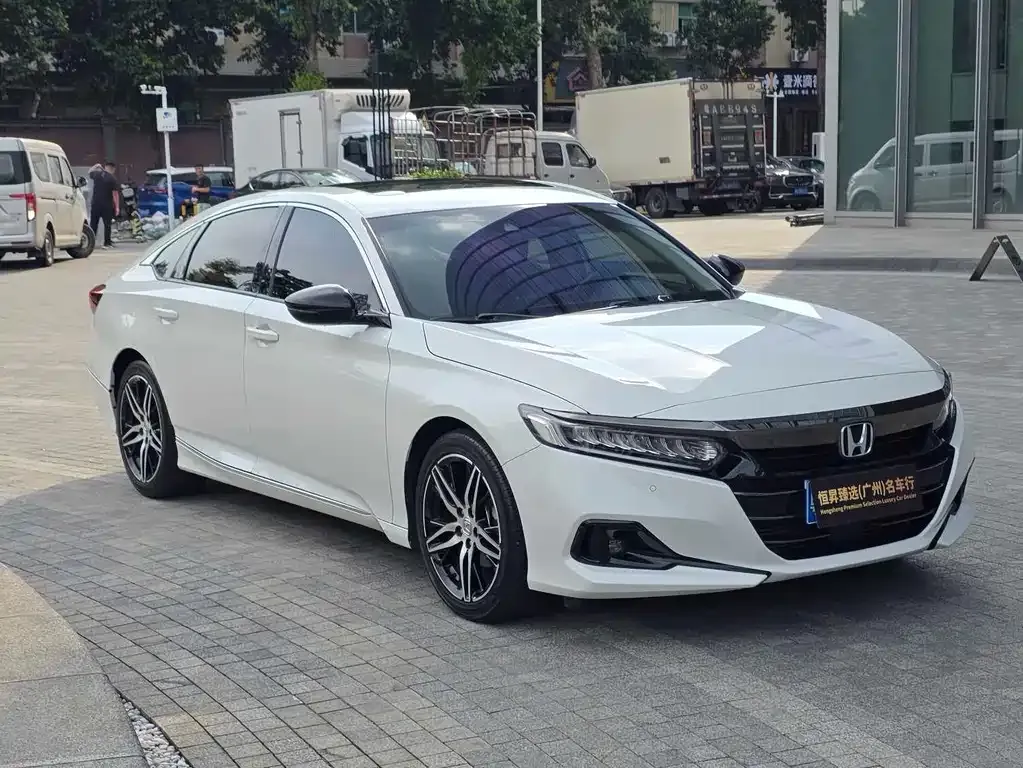 Honda Accord — фото 6