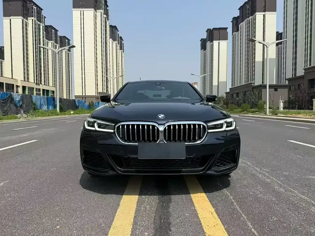 BMW 5 Series — фото 4