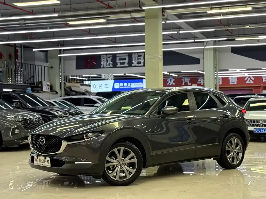 Mazda CX-30 — фото 1
