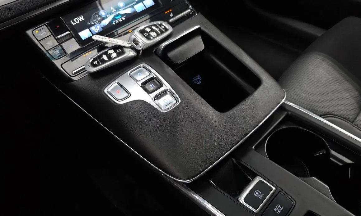 Hyundai Grandeur 2023 из KR, фото 5