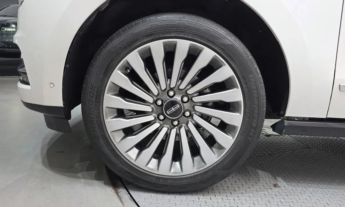 Lincoln Navigator 2021 из KR, фото 8