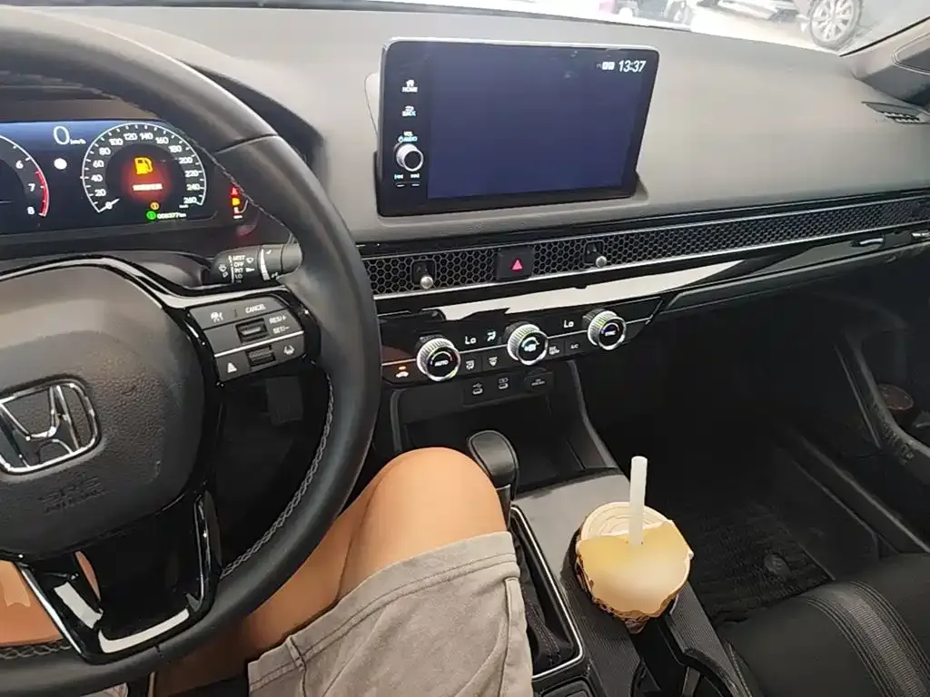 Honda Civic — фото 9