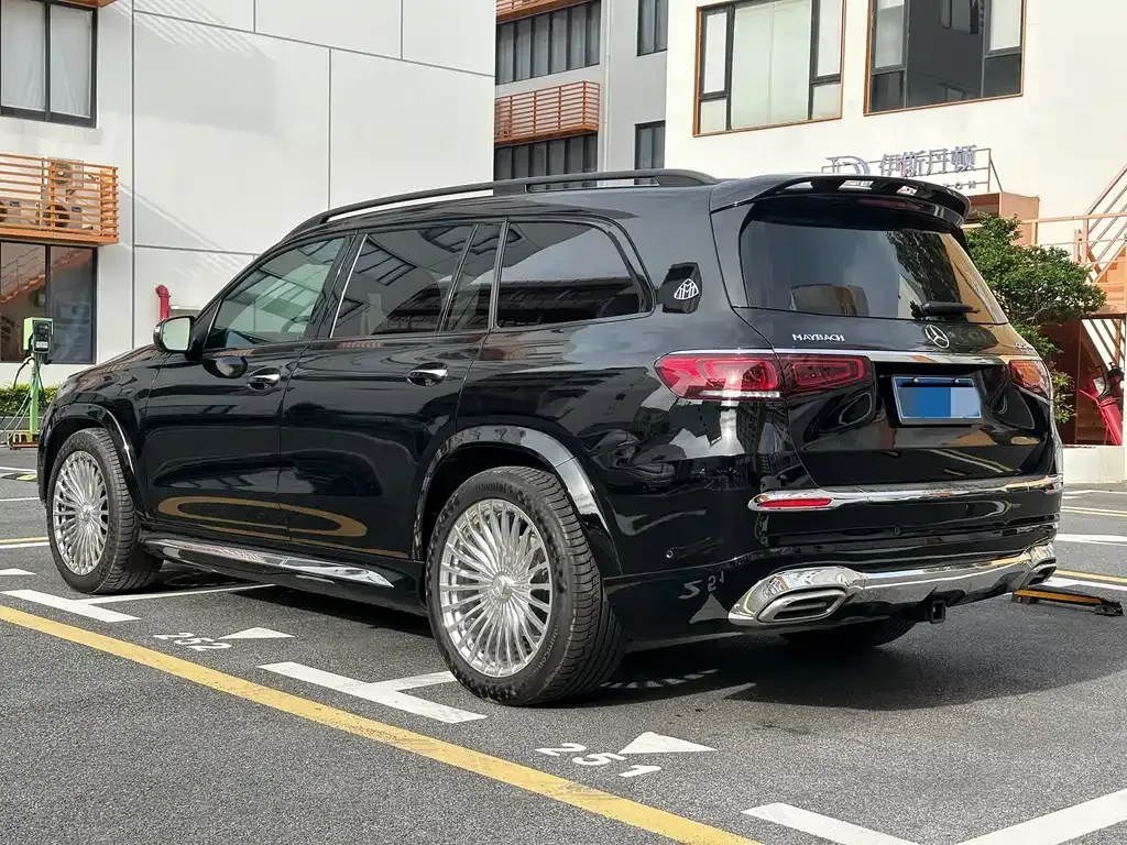 Mercedes-Benz GLS — фото 10